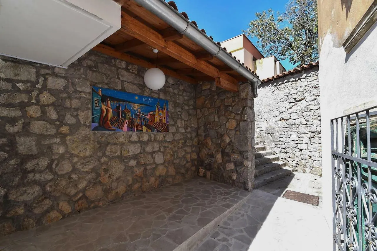 Apartments Pia Volosko, Opatija